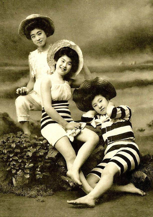 Asian Girls Vintage photo Ephemera