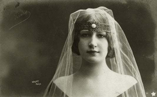 1901 wedding brifde in her veil vintage photo